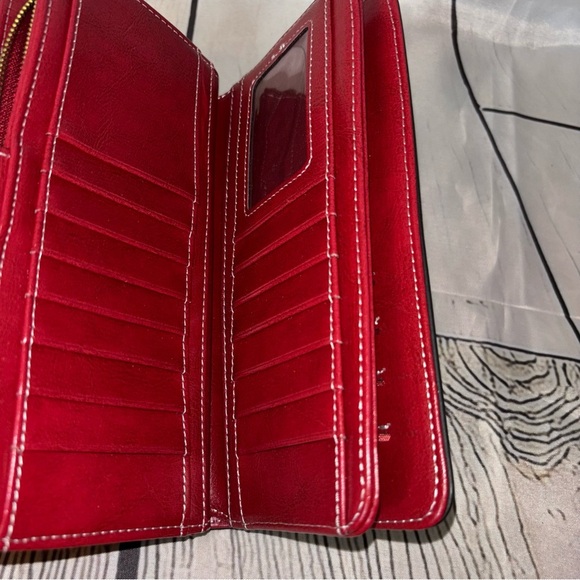 Women's Large Capacity RFID Blocking Luxury Genuine Leather Clutch Wallet - Picture 3 of 12